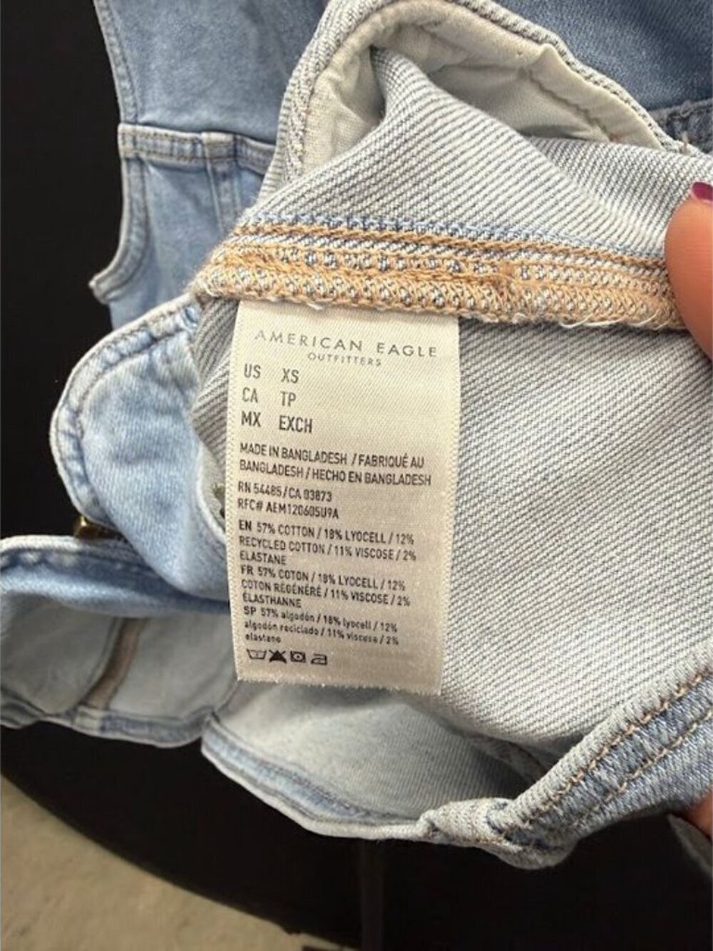 American Eagle Light Wash Denim Vest - Picture 5 of 6
